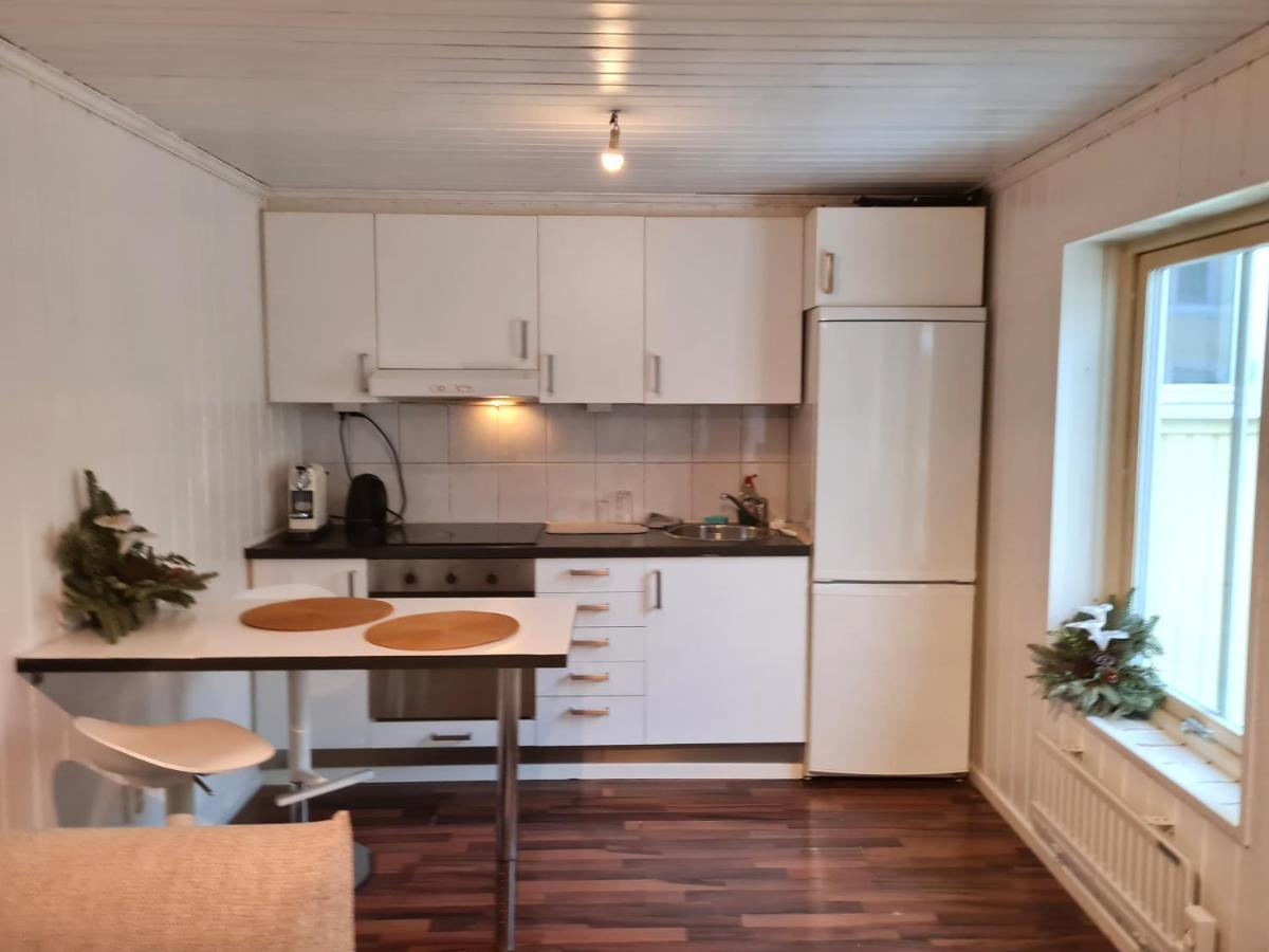 Cozy Apartment In The City Center Of Strömstad Kültér fotó